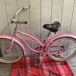 24” Beach Cruiser Electra Bike For Womens Buenas Condiciones $75 