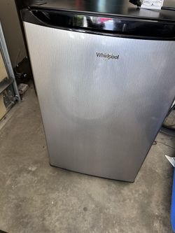 Whirlpool Mini Fridge/Freezer mint