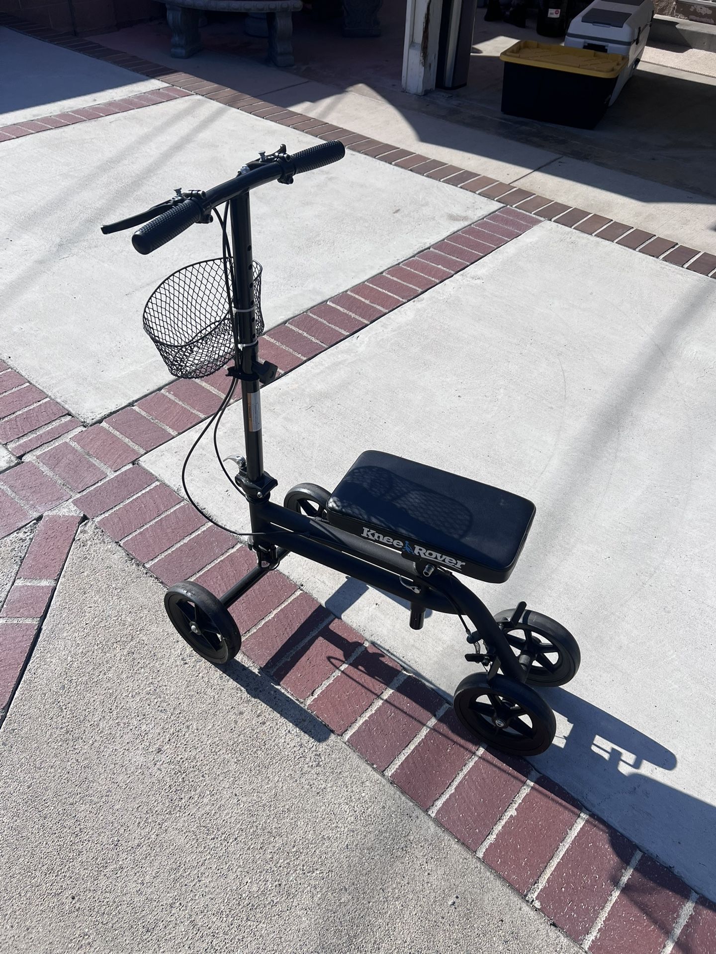 Knee Rover 