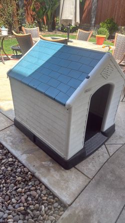 A Dog’s Tale Dog House