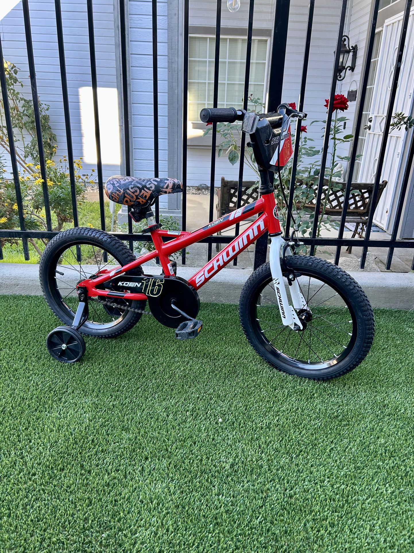 SCHWINN KOEN KIDS BIKE 16” Wheels