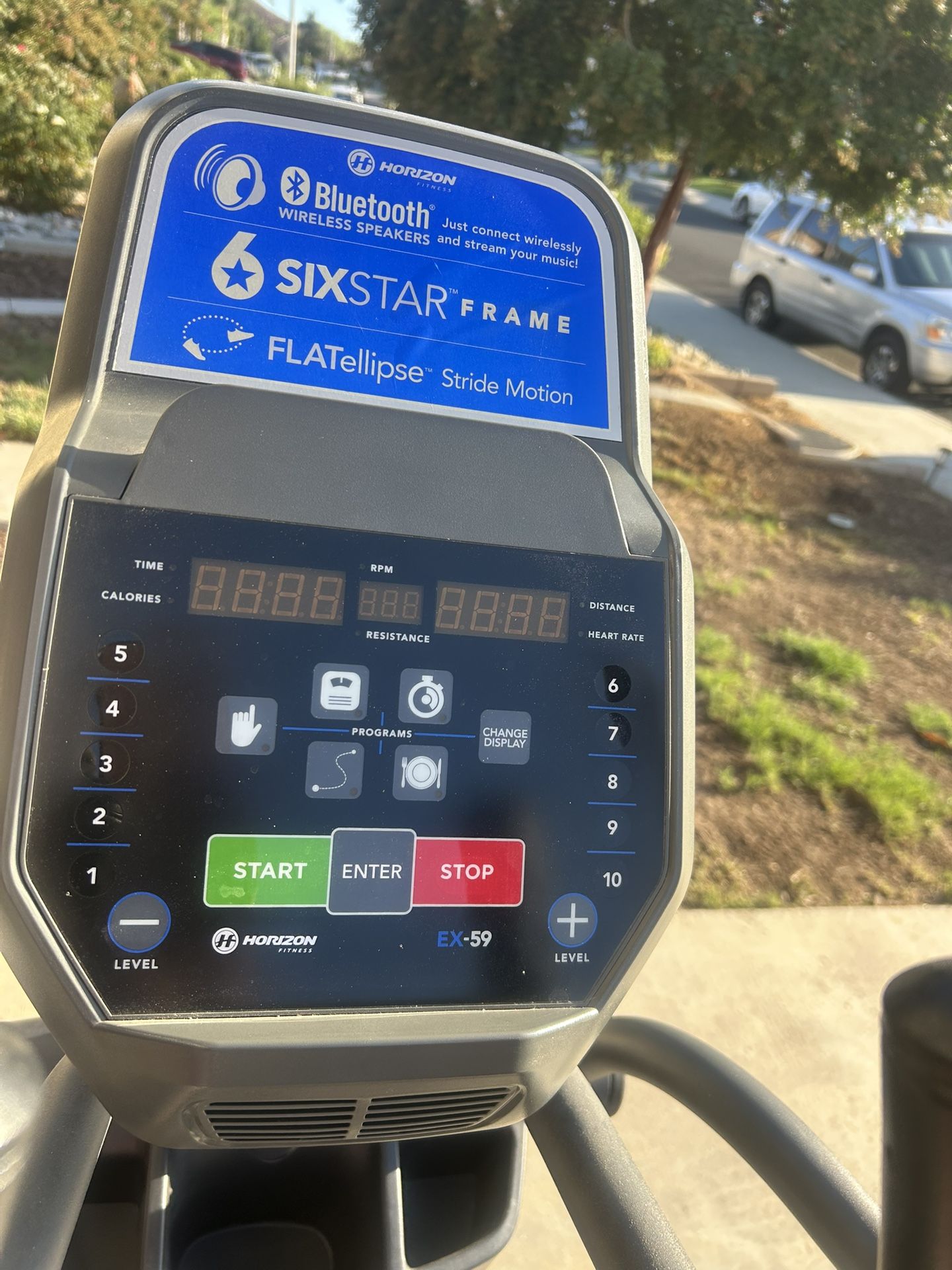 Horizon Fitness Elliptical Semi new 