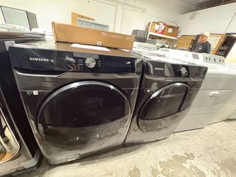 Samsung Front-Load Washer and Dryer Set