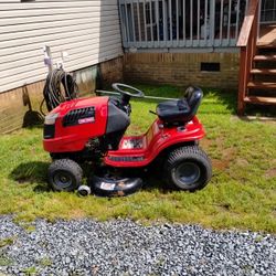 Riding Lawn Tractor 