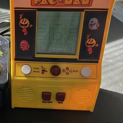 PACMAN Mini Handheld Arcade Game Bandai Namco Retro Video Machine- Working-Used