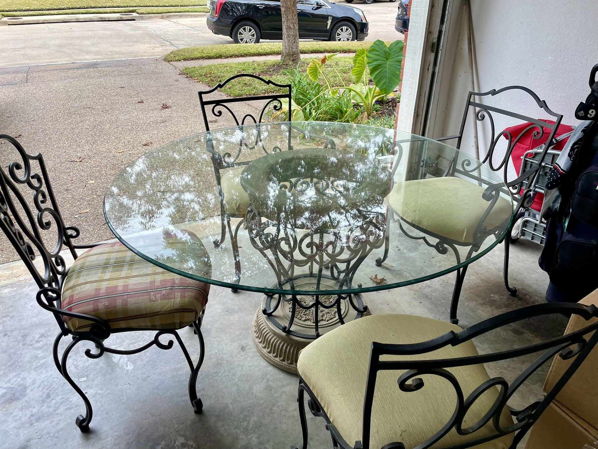 54” Glass Table And 8 Chairs