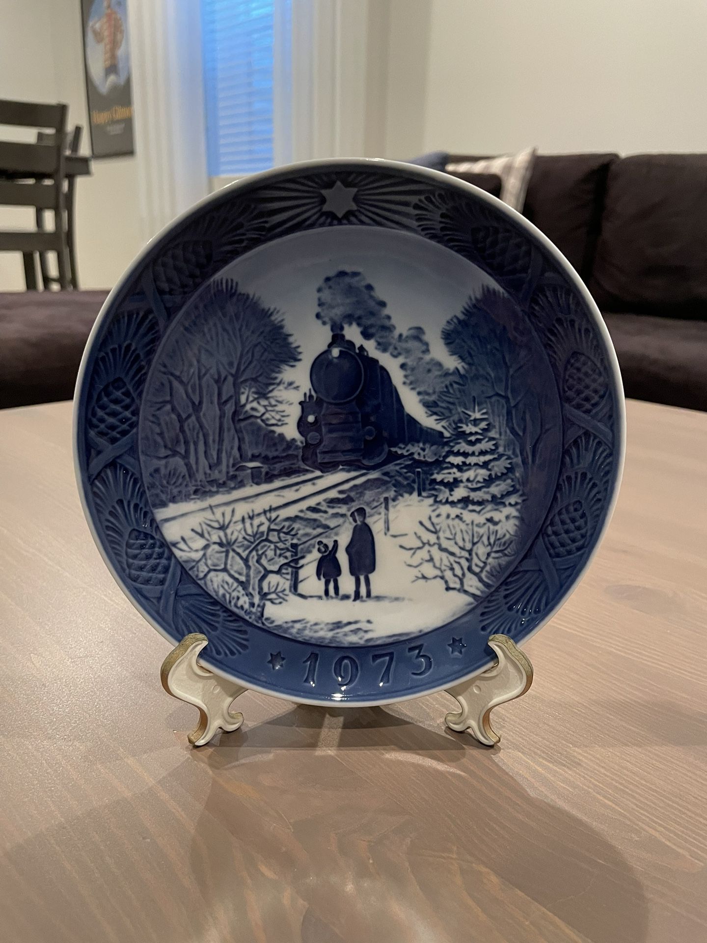 Vintage 1973 Royal Copenhagen Going Home for Christmas Collection Plate