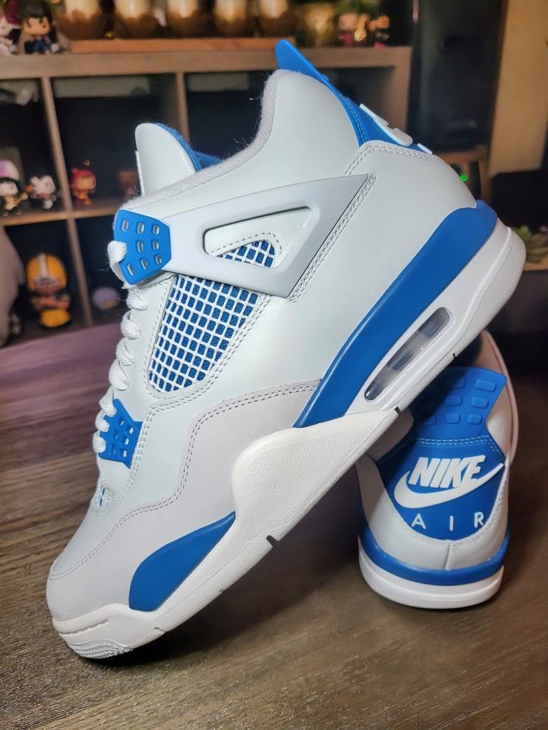 JORDAN 4 RETRO 'MILITARY BLUE' (2024)