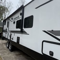 2022 Winnebago 2301bhs