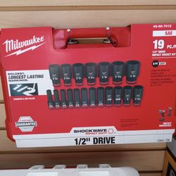 Milwaukee New 1/2" Impact Socket Kit 19pcs