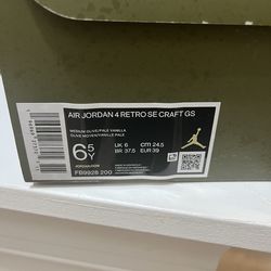 Air Jordan 4 Retro 6.5Y