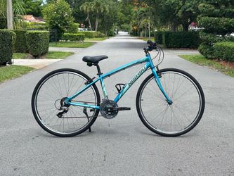 Nishiki Manitoba 700C Hybrid Commuter City Bike - Small 15” Frame