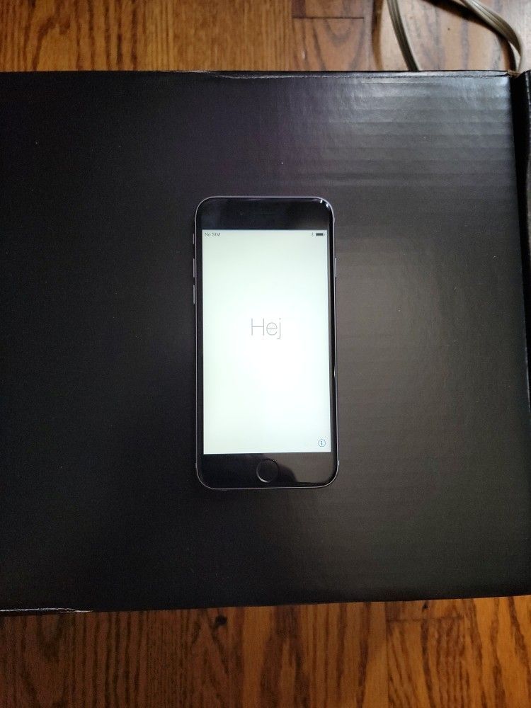 iPhone 6s 64GB Space Gray Unlocked Like New