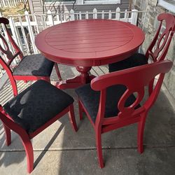 Kitchen table set good condition