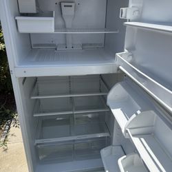 Refrigerator/fridge/freezer