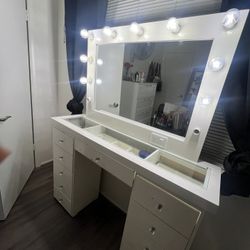 Makeup Vanity 