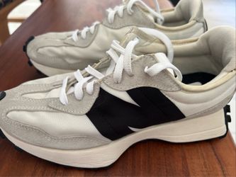 Woman new balance size 6.5