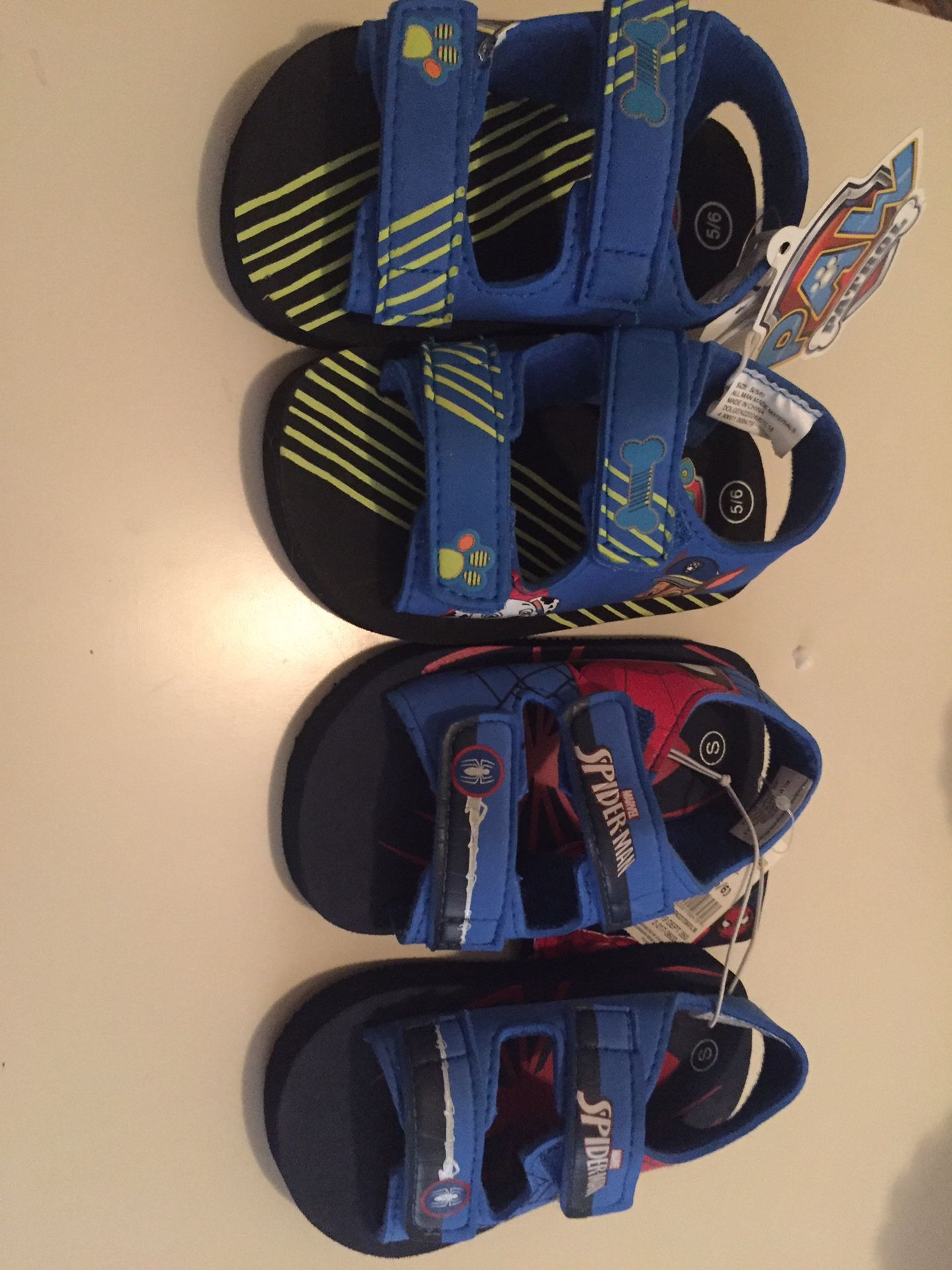 New!!! Toddler sandals size 5/6