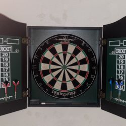 Dart board 