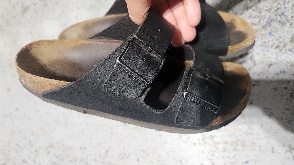 Birkenstocks Black Size 7.