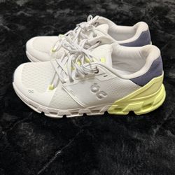 On Cloud Sneakers Authentic New Size US 9.5 Men 