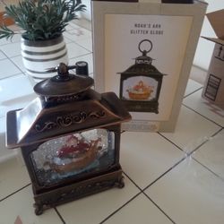 NEW Vintage Noah's Ark Glitter Globe 