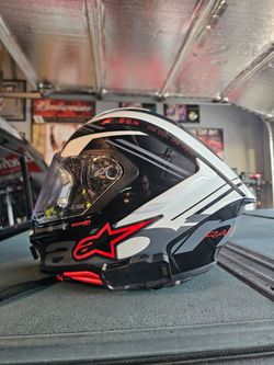 Alpinestar R7 helmet