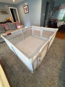 Happy Gira Large Baby Playpen