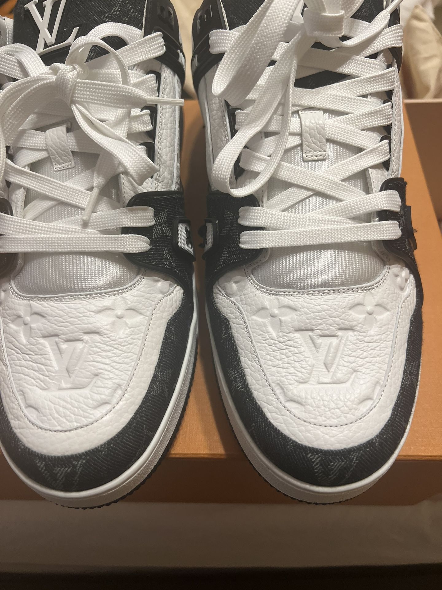 Louis Vuitton Pink Rose Trainers for Sale in Phoenix, AZ - OfferUp