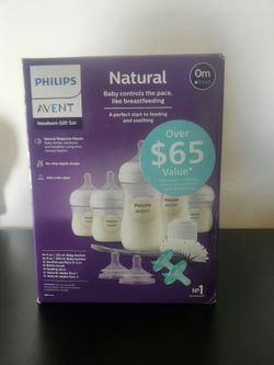 New Philips Avent Natural Newborn Bottle Gift Set.