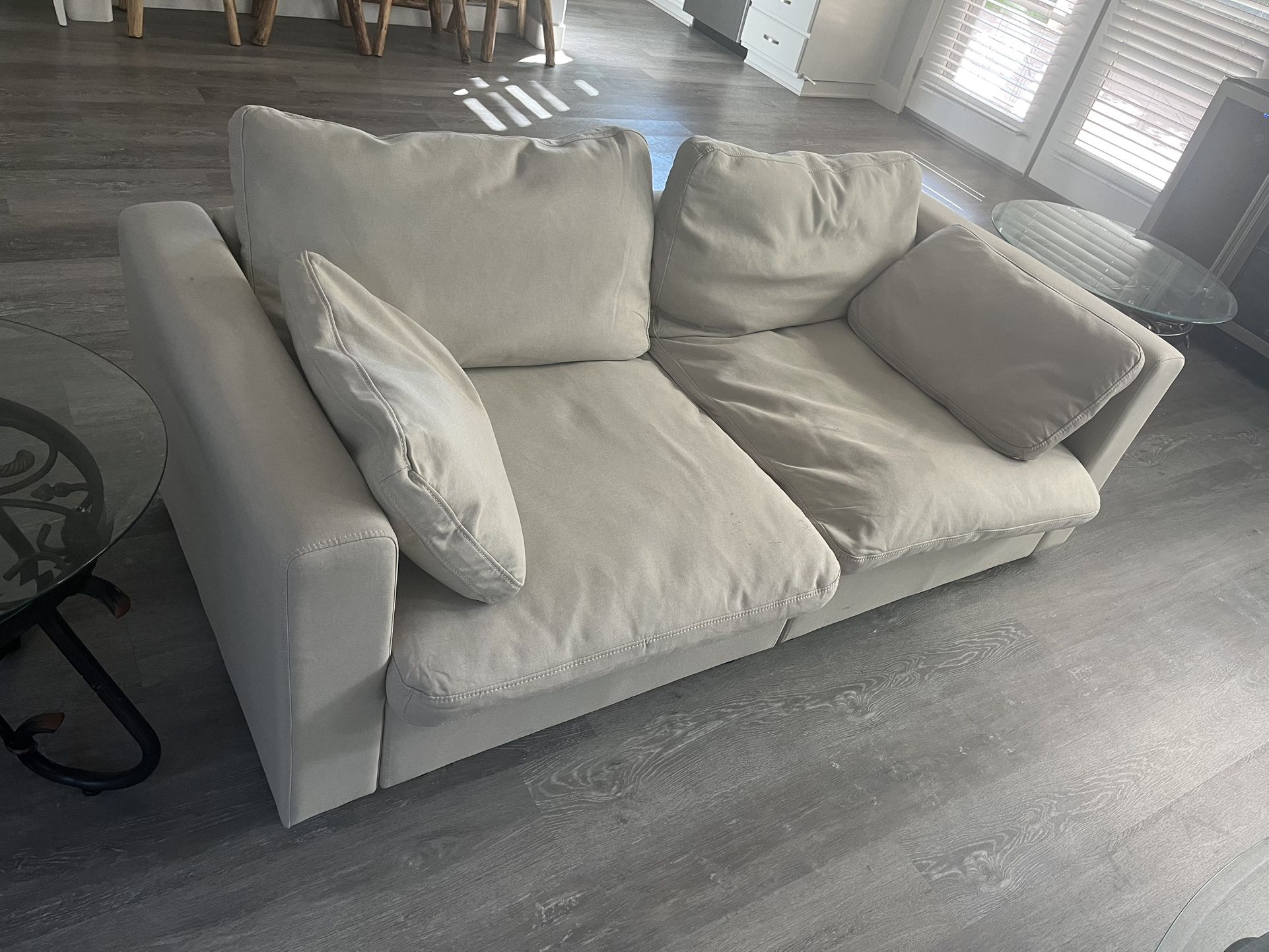 Sofa Doble/ Love seats 