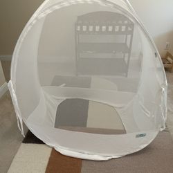 Kinder sense crib topper 