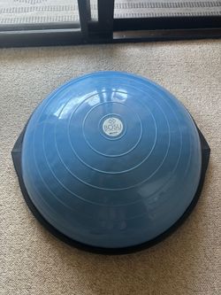 BOSU Balance Trainer