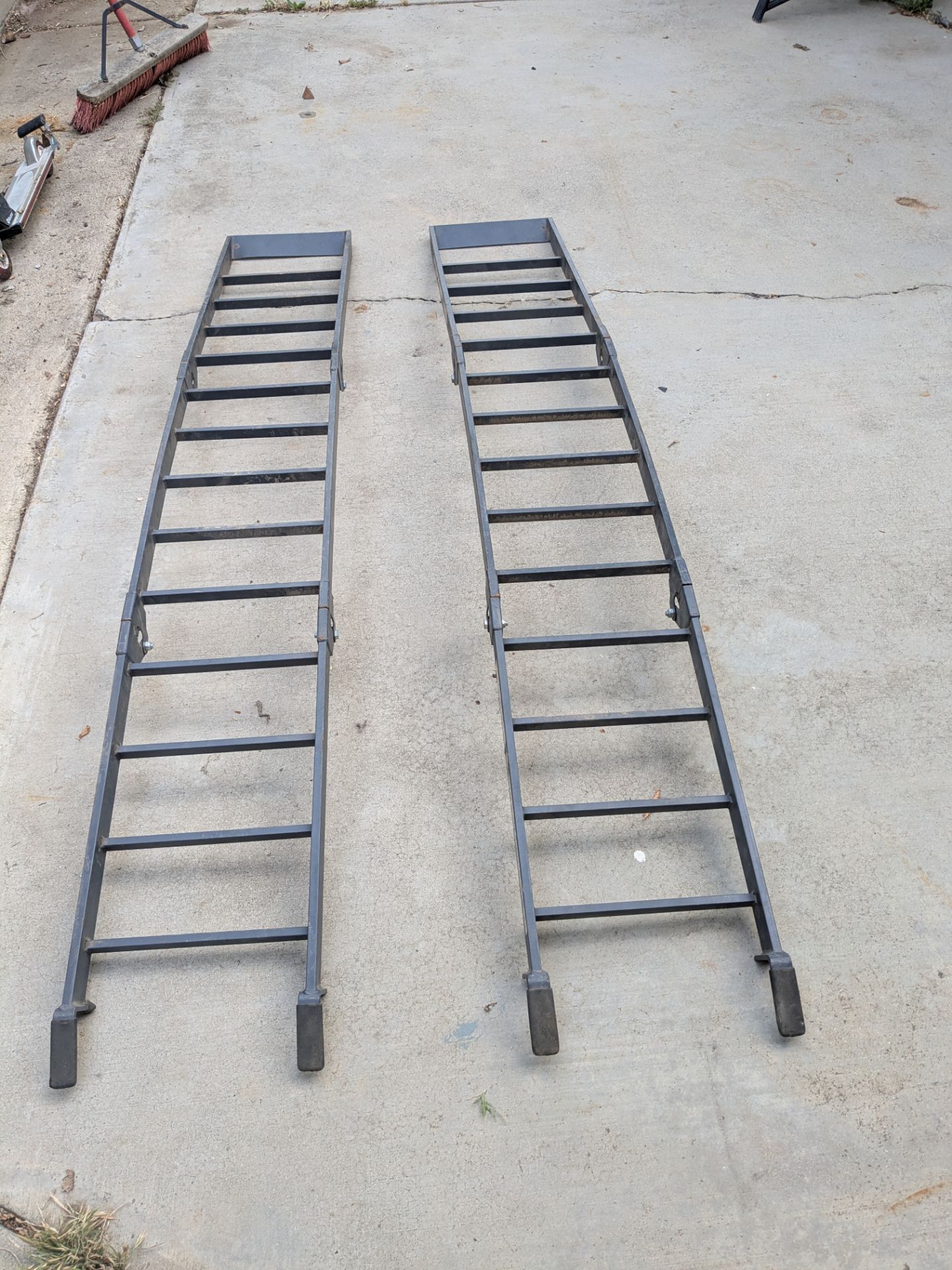 Tri fold -motorcycle / atv ramps