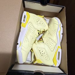 Jordan 6 Retro Dynamic Floral SIZE7y perfect for Easter!!