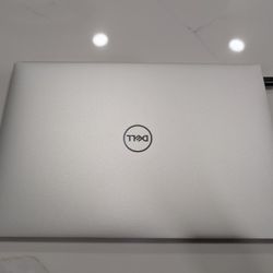 Dell XPS 13 Laptop