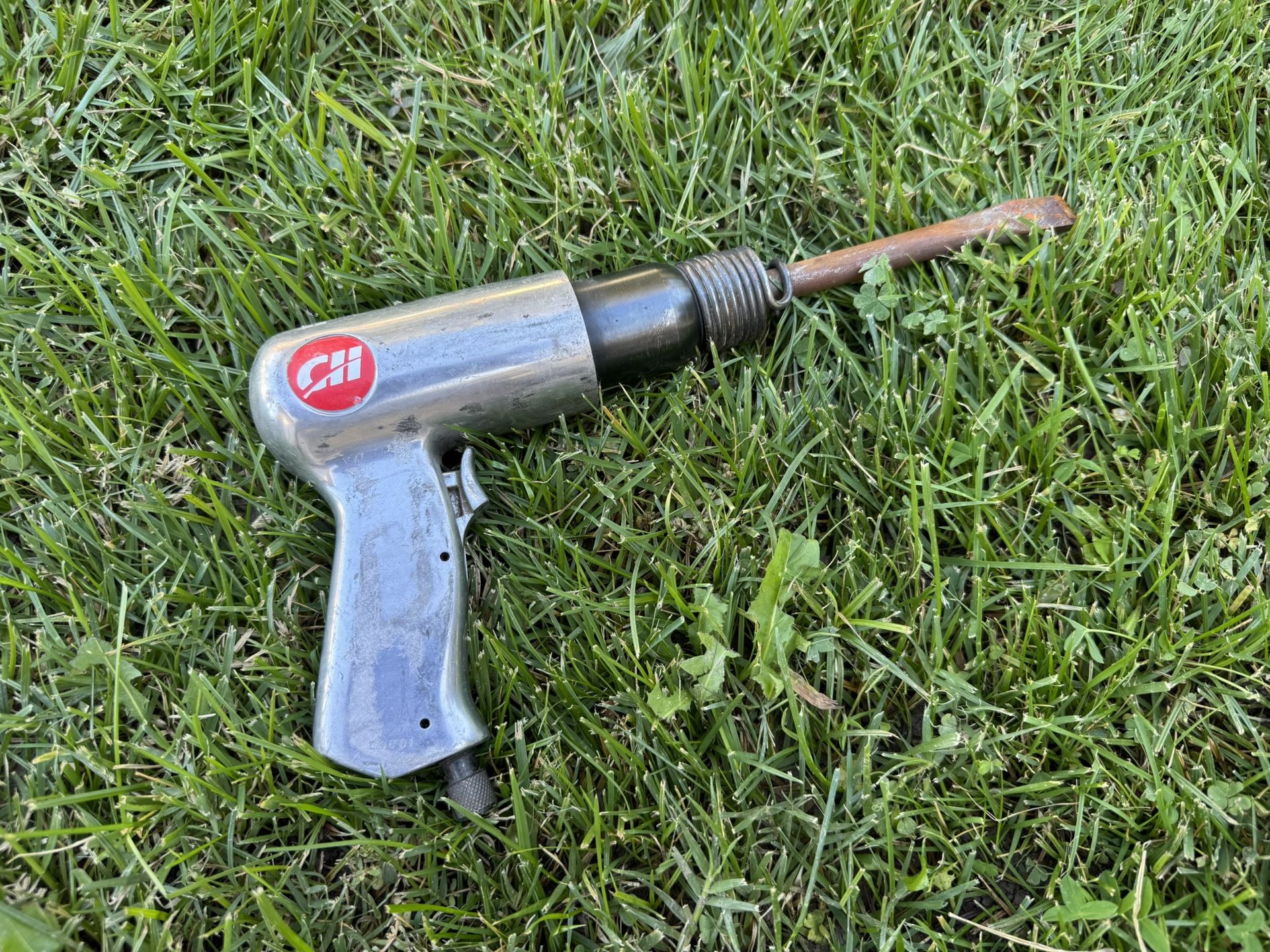 Campbell Hausfeld Air Hammer chisel model PL1534 w/ bit