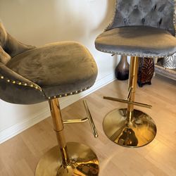 2 Bar Stools – Gray velvet and gold legs