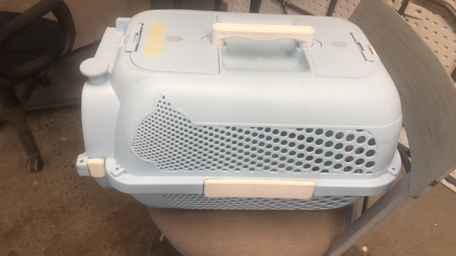 Small Carrier Like New