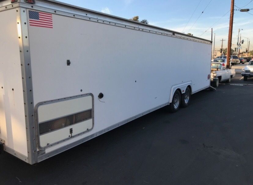 28’ Enclosed Car/Toy Hauler