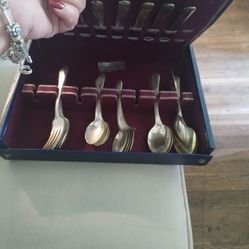 H&T MFG silver PLATED fork and butter knife and spoon set