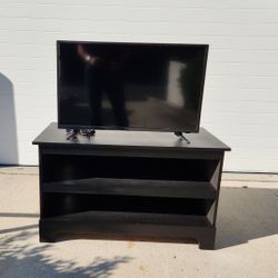 39 Inch TV and TV Stand