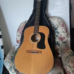 1988 Washburn D10N Acoustic Guitar – Natural Finish