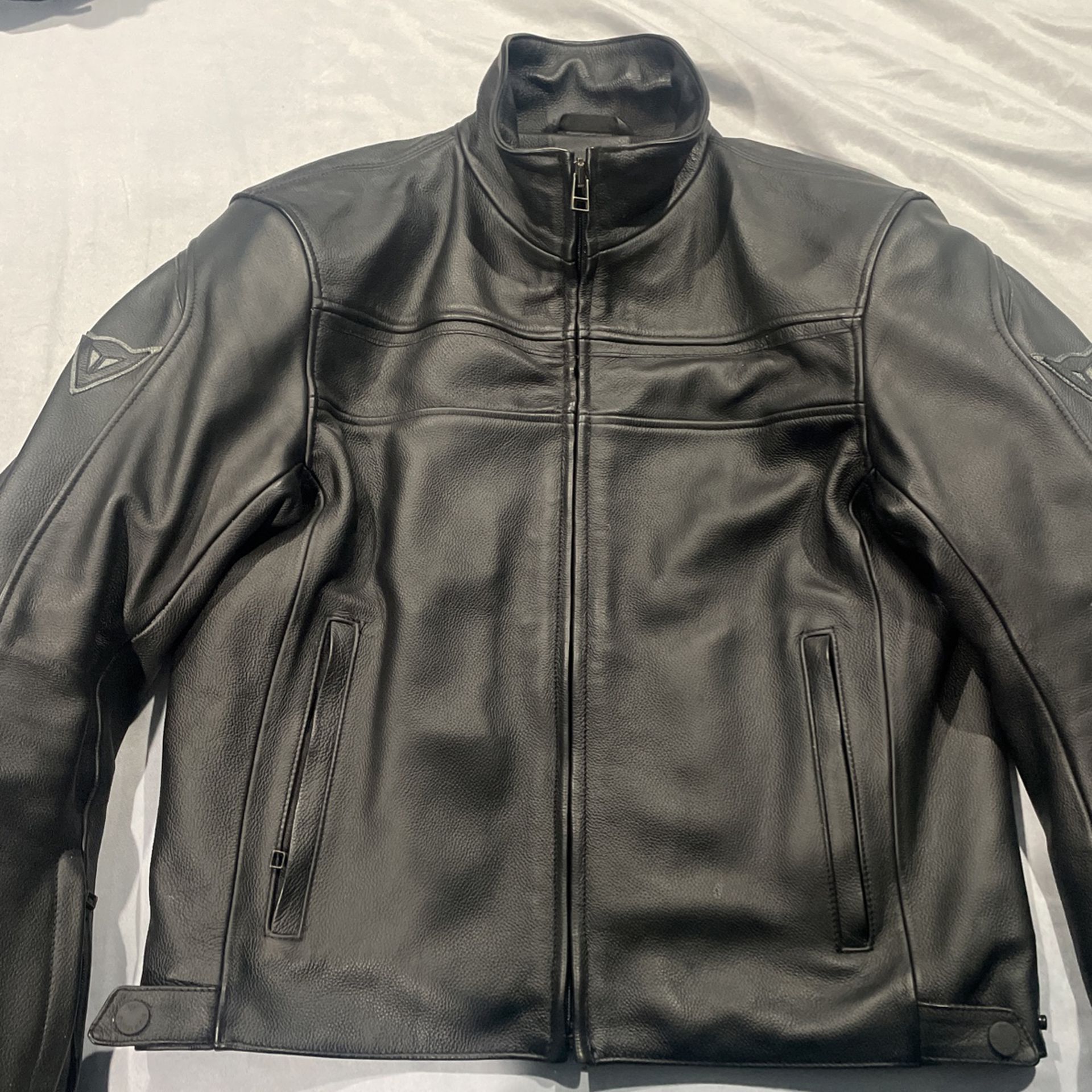 Dainese Men’s Motorbike Leather Jacket Size 50 