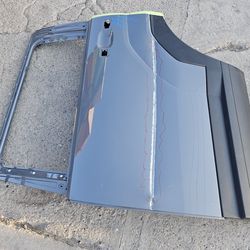 Hyundai Santa Fe left rear door Oem