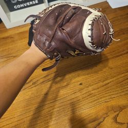 Mizuno GXC 93 catchers glove 33.5 Inch