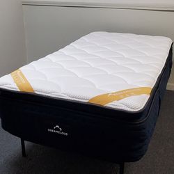 Twin XL Mattresses for sale! Like NEW! DreamCloud Premier Rest-$275 Each