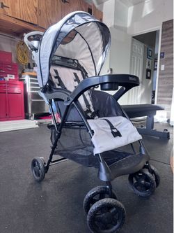 Kolcraft Cloud Plus Lightweight Stroller