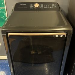 Samsung Gas Dryer – Like New, Used 6 Months