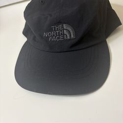 Northface hat unisex